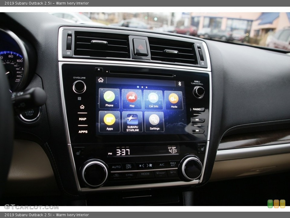 Warm Ivory Interior Controls for the 2019 Subaru Outback 2.5i #136823545