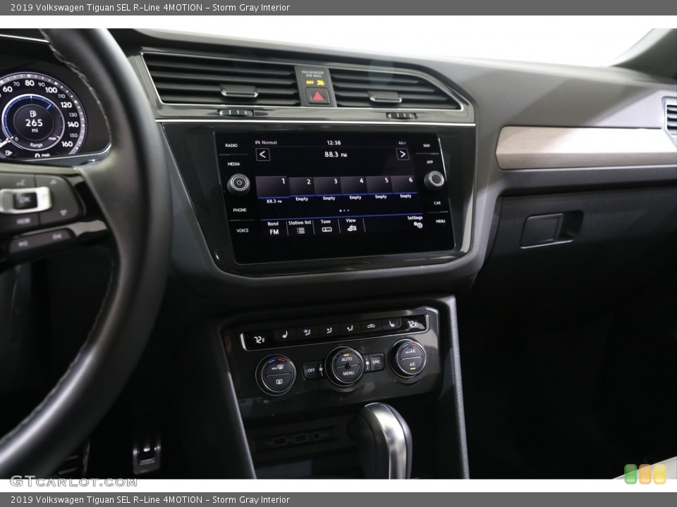 Storm Gray Interior Controls for the 2019 Volkswagen Tiguan SEL R-Line 4MOTION #136833427