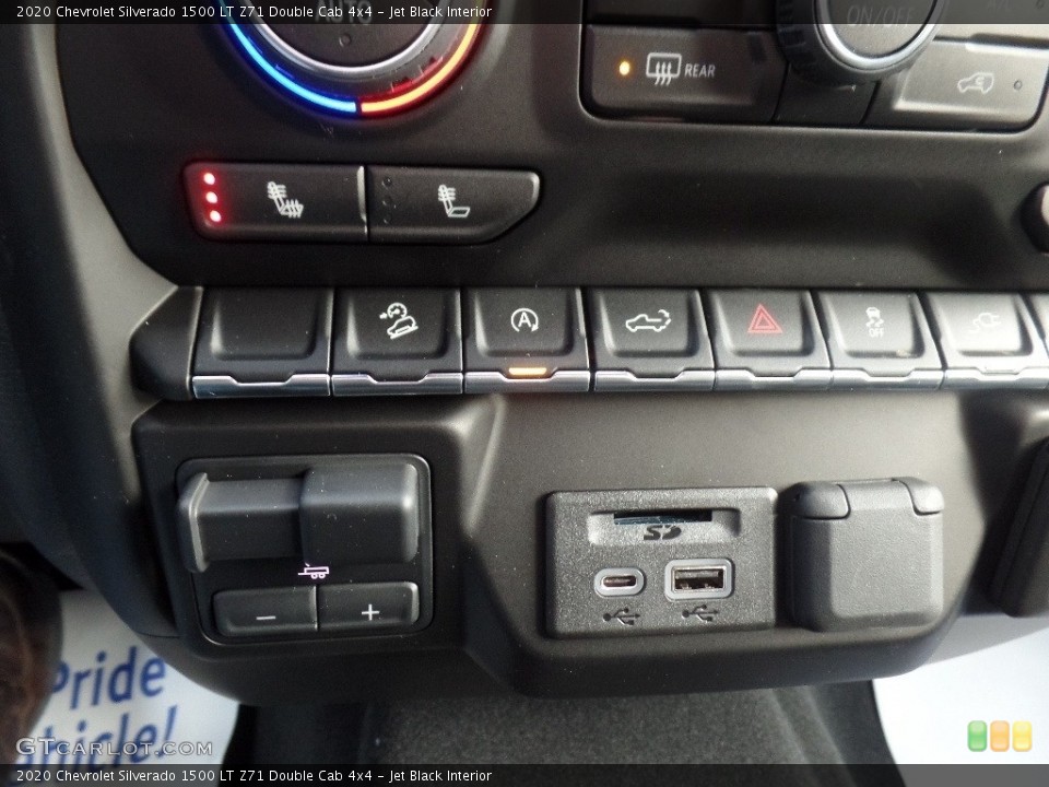 Jet Black Interior Controls for the 2020 Chevrolet Silverado 1500 LT Z71 Double Cab 4x4 #136850228