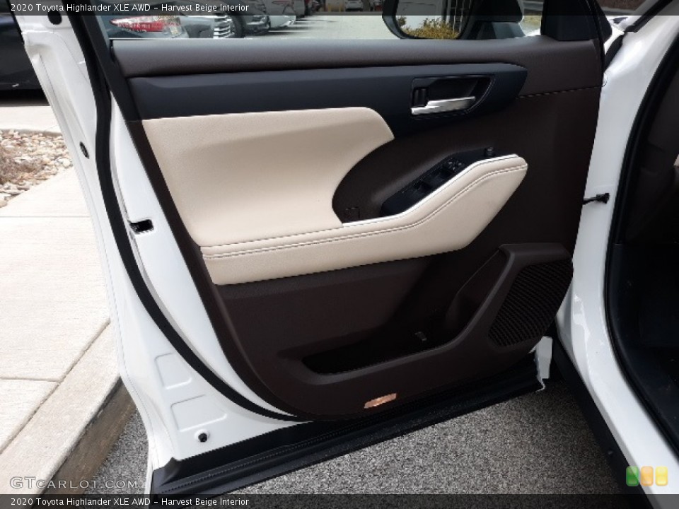 Harvest Beige Interior Door Panel for the 2020 Toyota Highlander XLE AWD #136881852