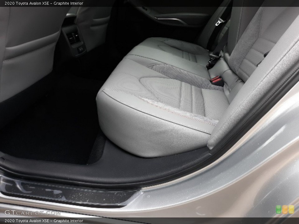 Graphite Interior Rear Seat for the 2020 Toyota Avalon XSE #136911271