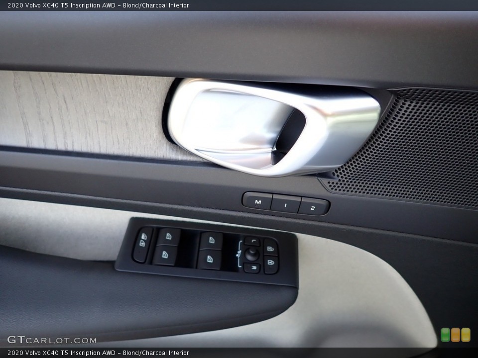 Blond/Charcoal Interior Controls for the 2020 Volvo XC40 T5 Inscription AWD #136926378