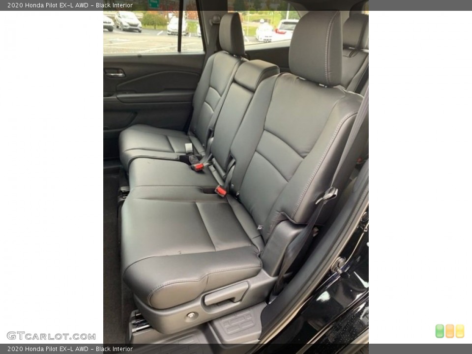 Black Interior Rear Seat for the 2020 Honda Pilot EX-L AWD #136948026