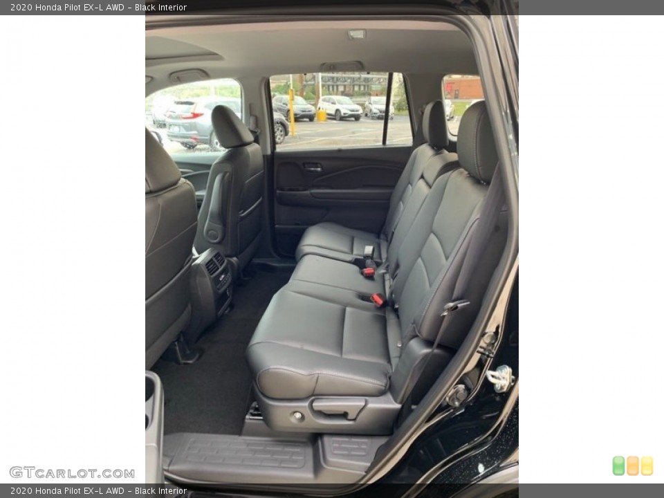 Black Interior Rear Seat for the 2020 Honda Pilot EX-L AWD #136948047