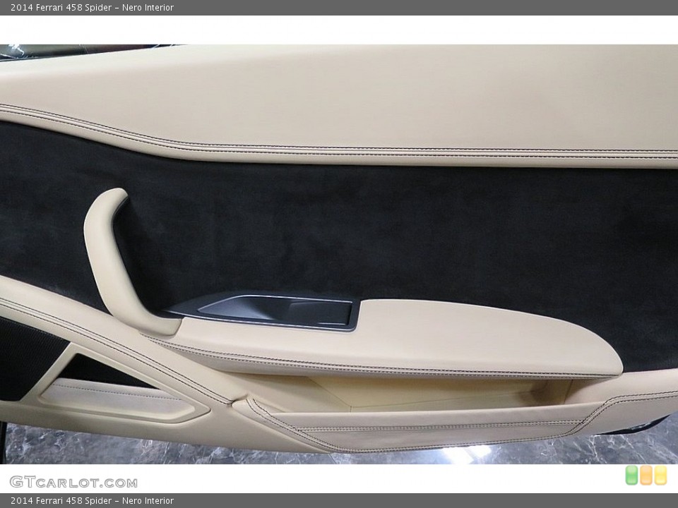 Nero Interior Door Panel for the 2014 Ferrari 458 Spider #136963692