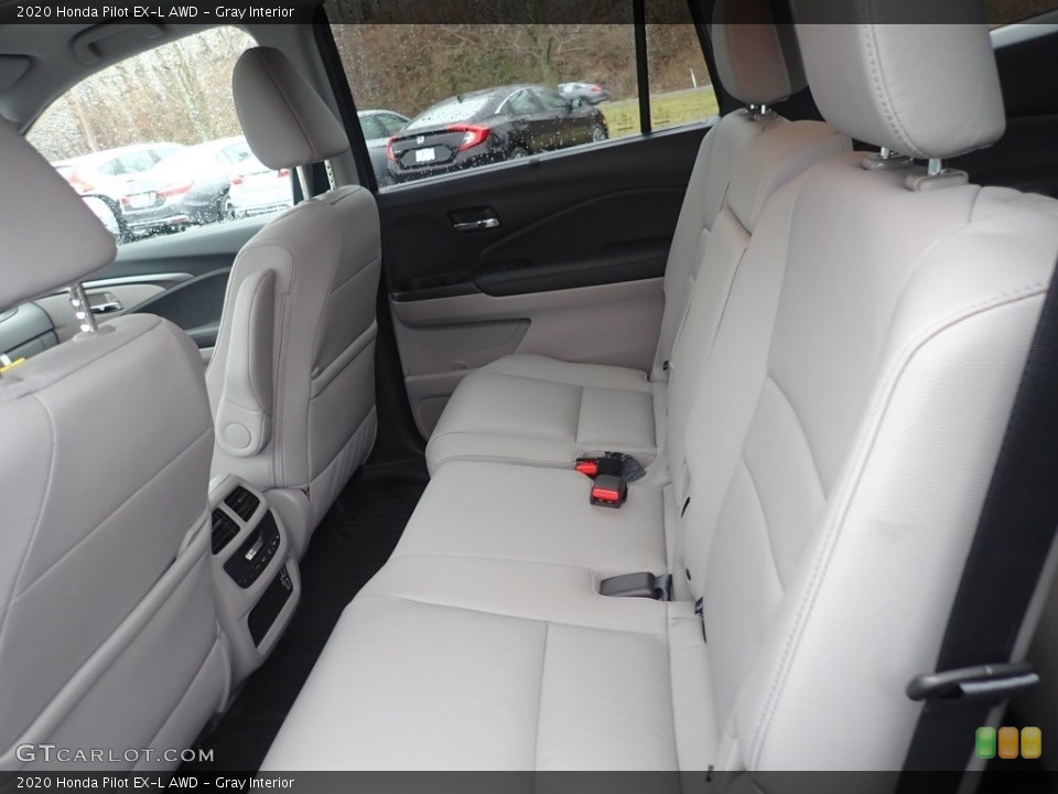 Gray Interior Rear Seat for the 2020 Honda Pilot EX-L AWD #136983027