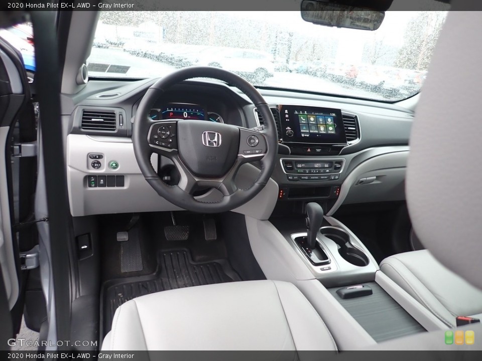 Gray Interior Photo for the 2020 Honda Pilot EX-L AWD #136983049