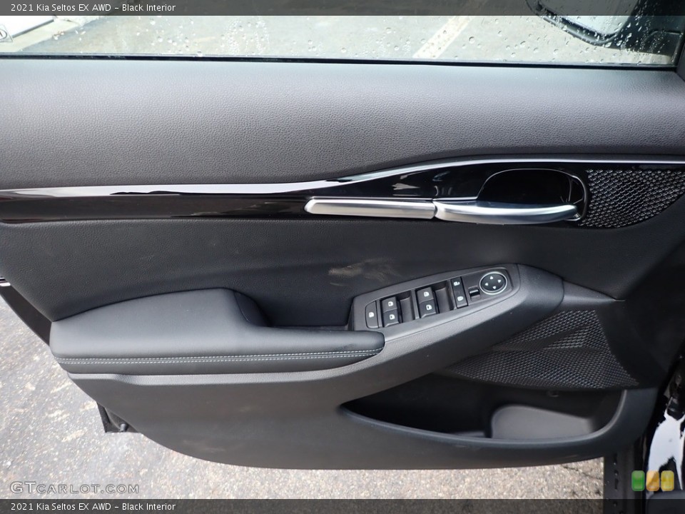 Black Interior Door Panel for the 2021 Kia Seltos EX AWD #136994932