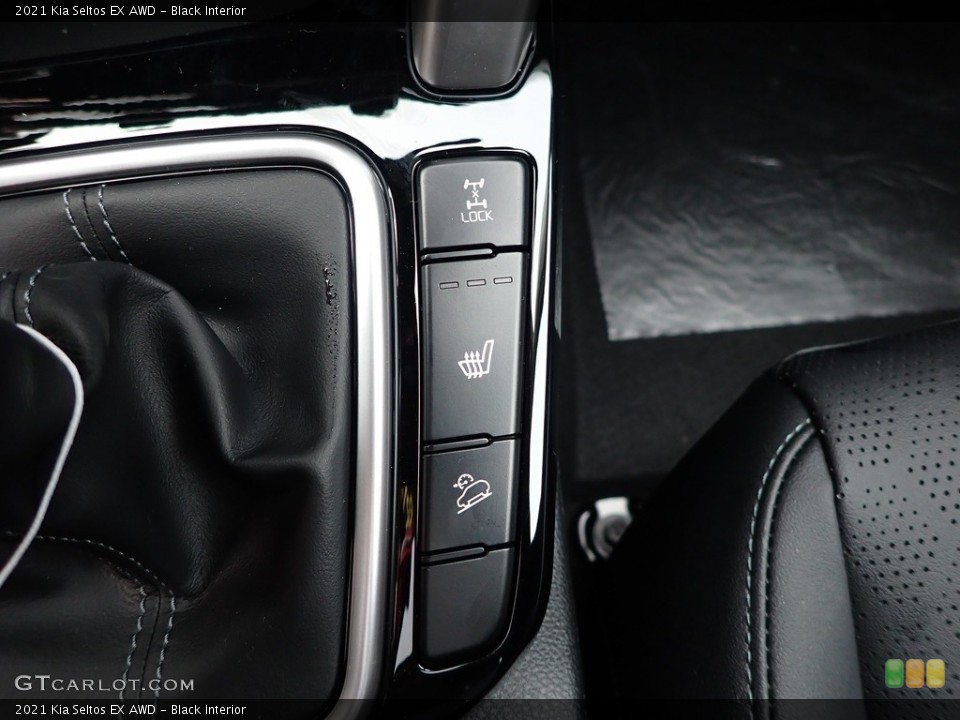 Black Interior Controls for the 2021 Kia Seltos EX AWD #136994950