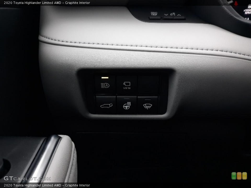 Graphite Interior Controls for the 2020 Toyota Highlander Limited AWD #137013409