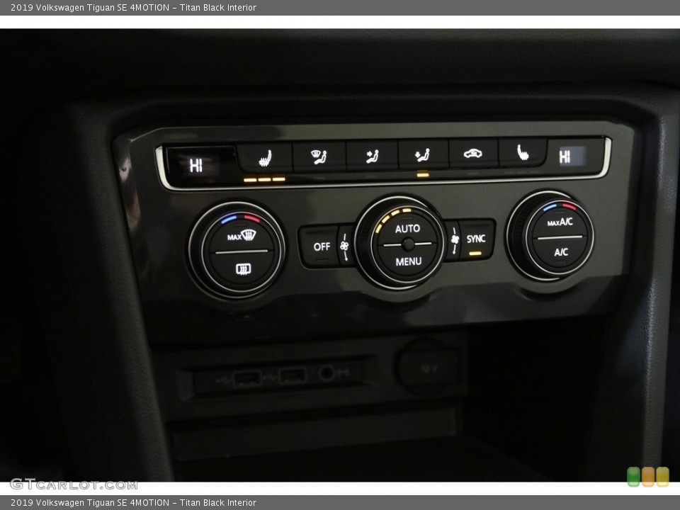 Titan Black Interior Controls for the 2019 Volkswagen Tiguan SE 4MOTION #137017929