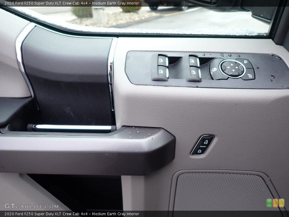 Medium Earth Gray Interior Controls for the 2020 Ford F250 Super Duty XLT Crew Cab 4x4 #137032650