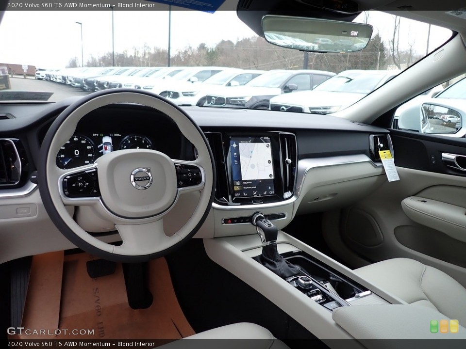 Blond Interior Photo for the 2020 Volvo S60 T6 AWD Momentum #137058798