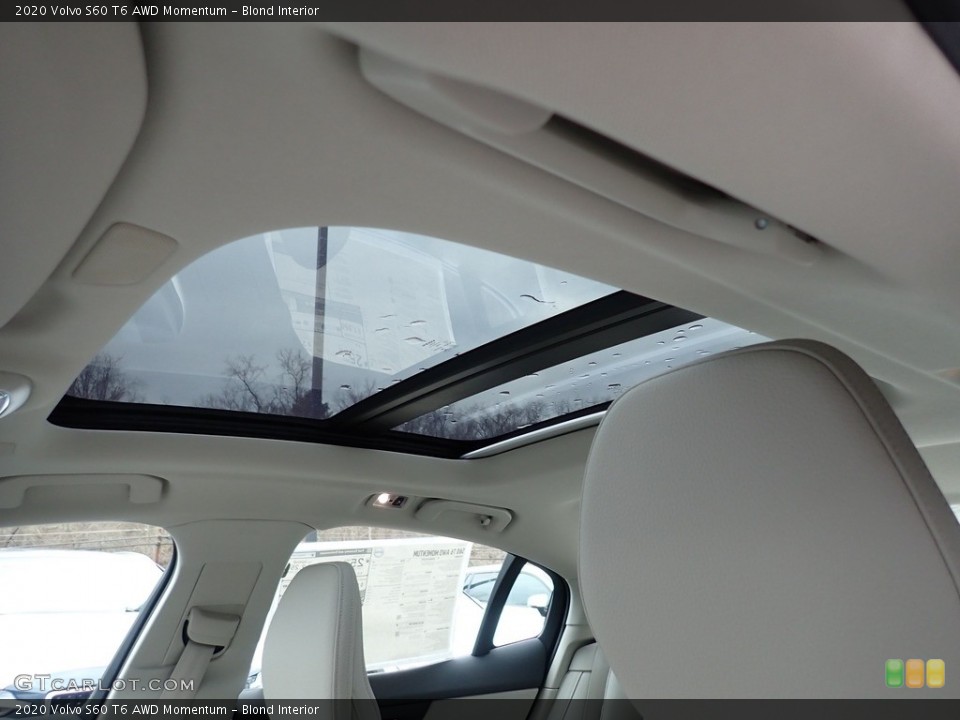 Blond Interior Sunroof for the 2020 Volvo S60 T6 AWD Momentum #137058882