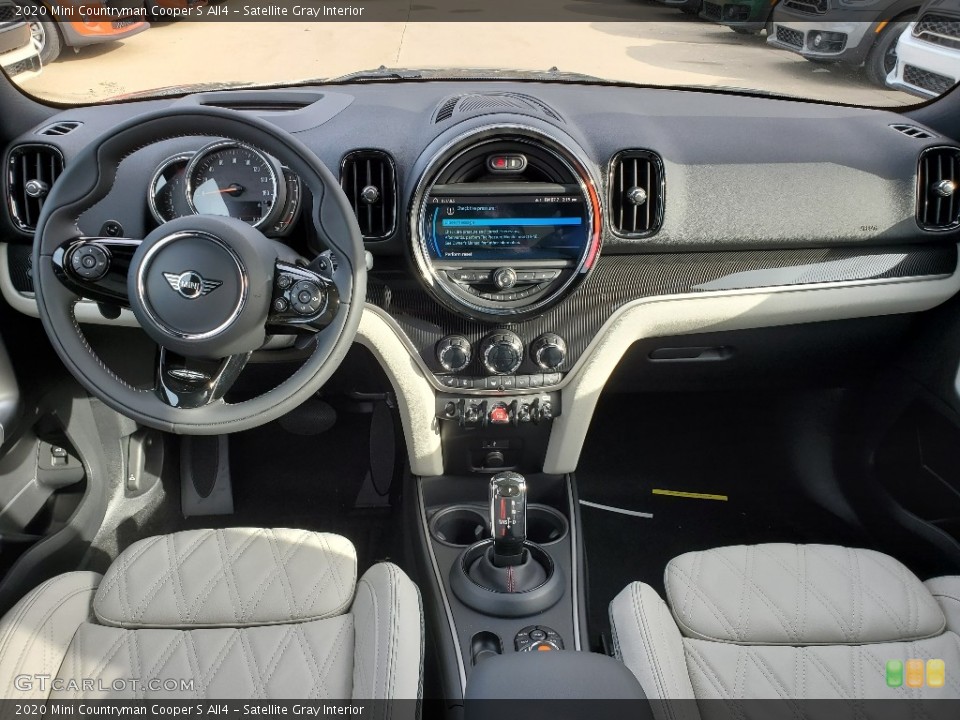 Satellite Gray Interior Photo for the 2020 Mini Countryman Cooper S All4 #137096585