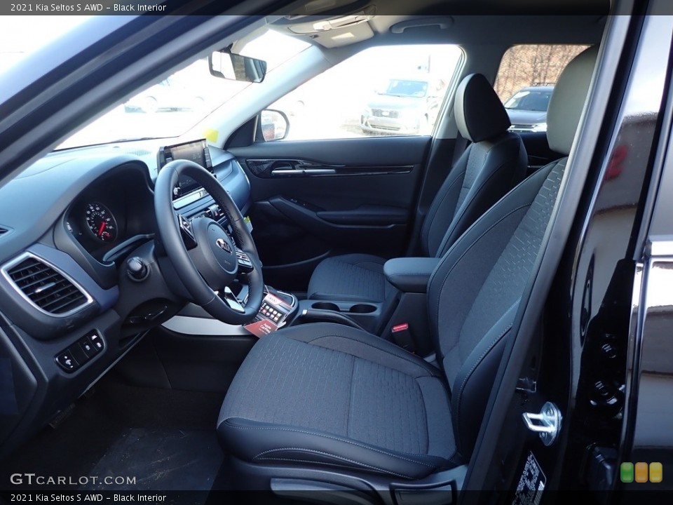 Black Interior Photo for the 2021 Kia Seltos S AWD #137098451
