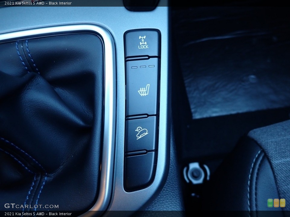 Black Interior Controls for the 2021 Kia Seltos S AWD #137098736