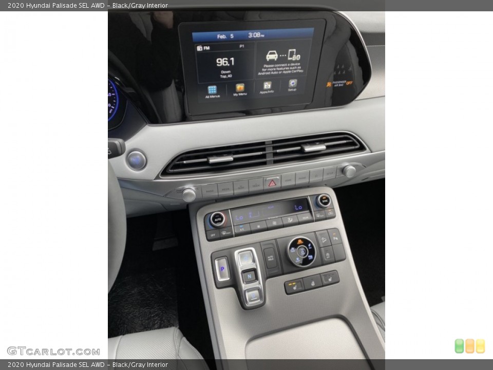 Black/Gray Interior Controls for the 2020 Hyundai Palisade SEL AWD #137120577