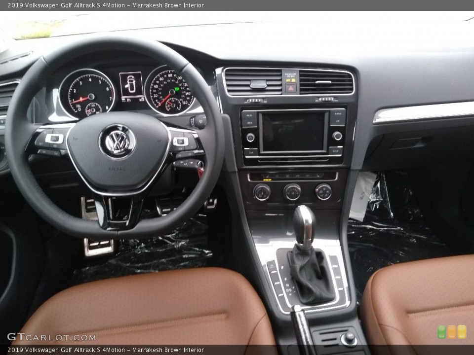 Marrakesh Brown Interior Dashboard for the 2019 Volkswagen Golf Alltrack S 4Motion #137161297