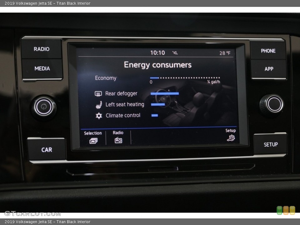 Titan Black Interior Controls for the 2019 Volkswagen Jetta SE #137225888
