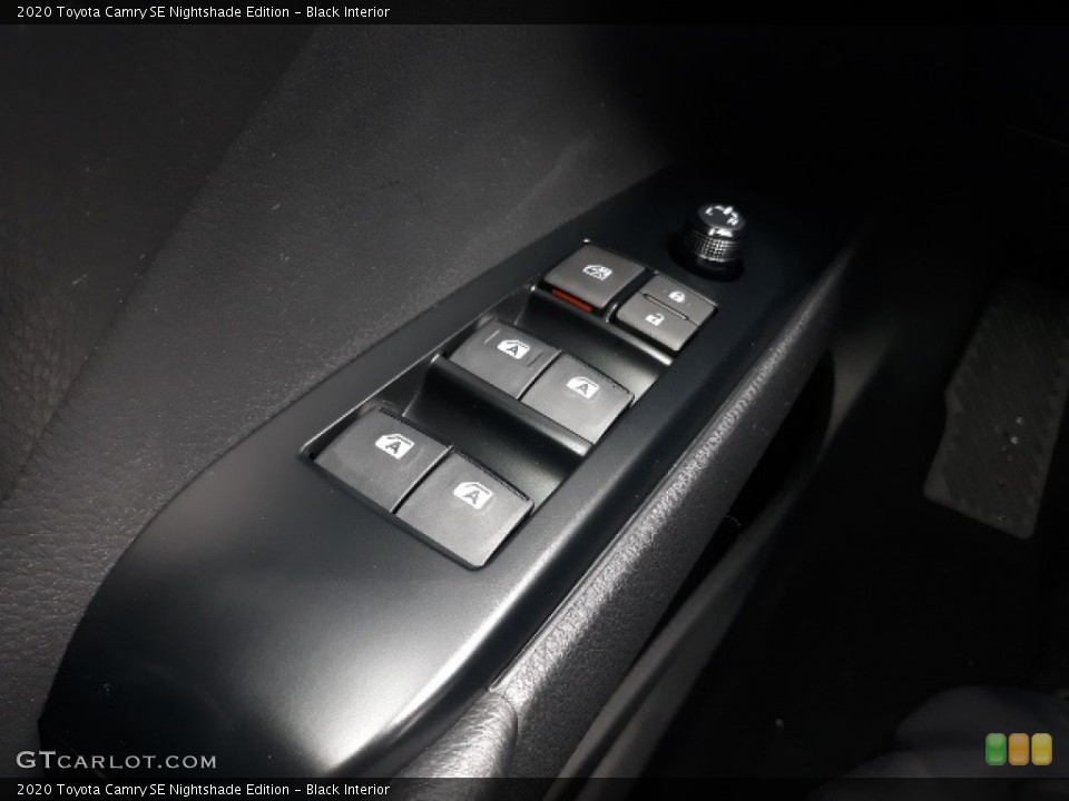 Black Interior Controls for the 2020 Toyota Camry SE Nightshade Edition #137230508