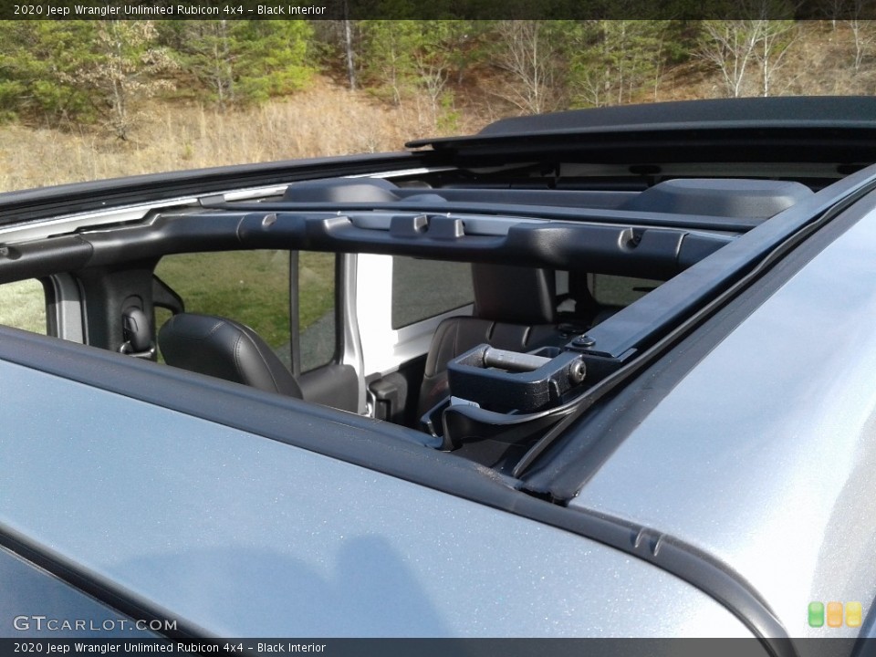 Black Interior Sunroof for the 2020 Jeep Wrangler Unlimited Rubicon 4x4 #137241560