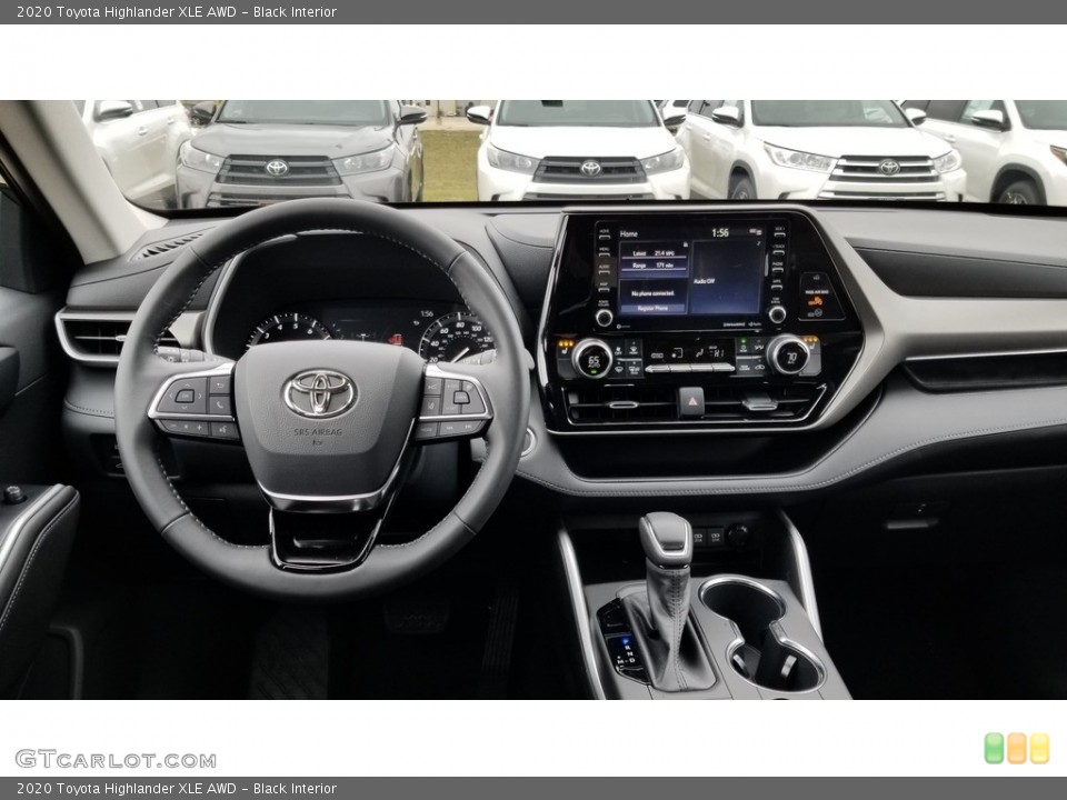 Black Interior Dashboard for the 2020 Toyota Highlander XLE AWD #137271278