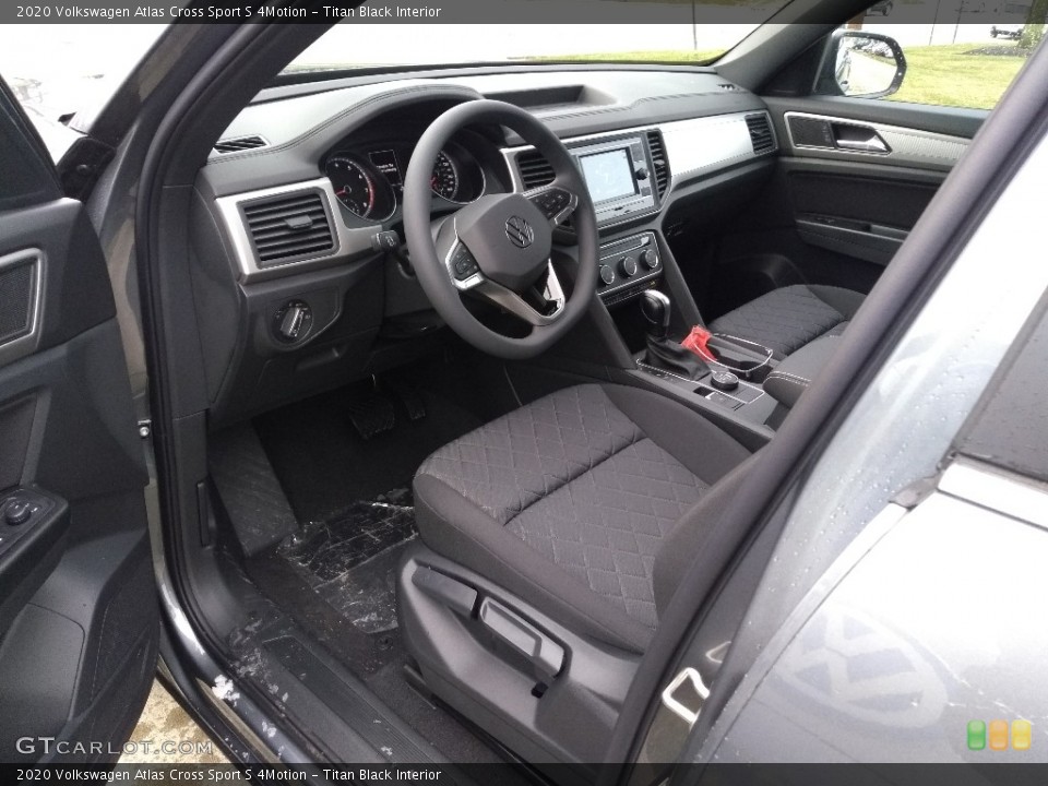 Titan Black Interior Photo for the 2020 Volkswagen Atlas Cross Sport S 4Motion #137544600