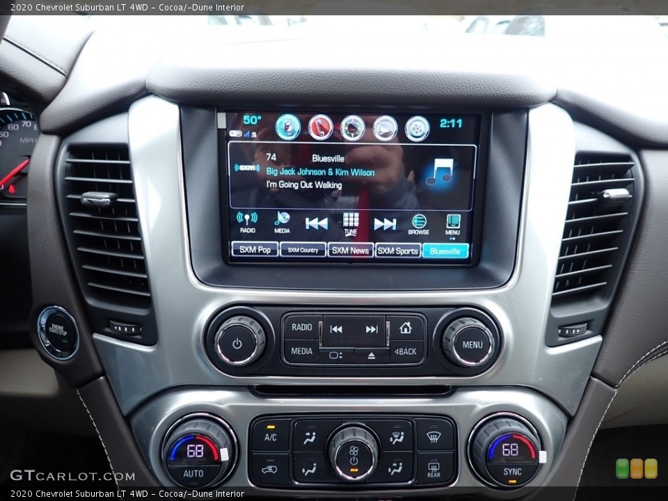 Cocoa/­Dune Interior Controls for the 2020 Chevrolet Suburban LT 4WD #137605408