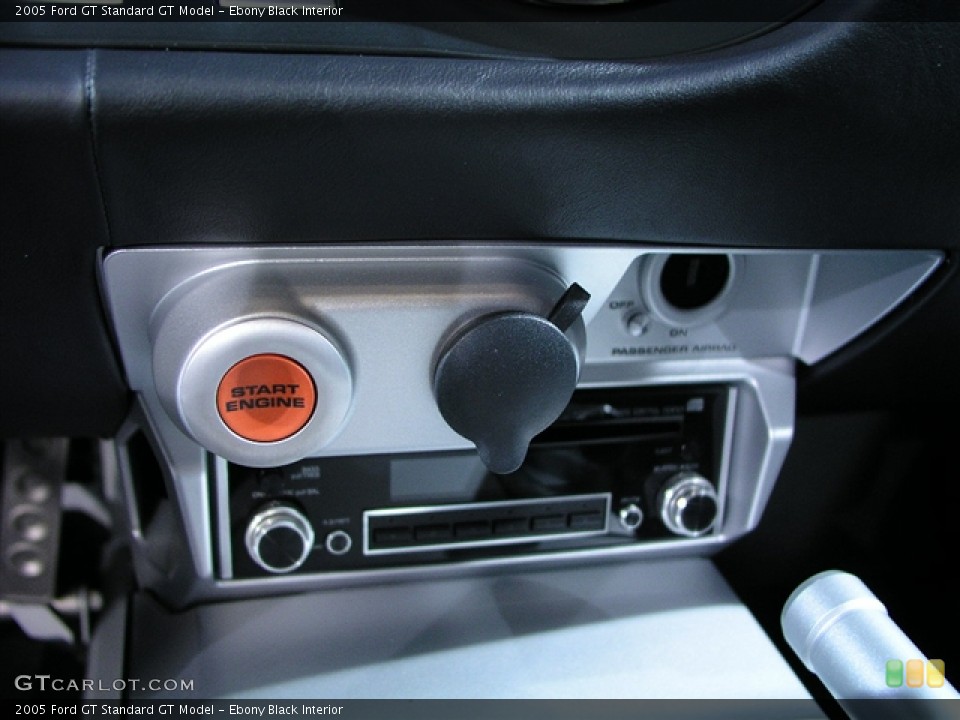 Ebony Black Interior Controls for the 2005 Ford GT  #137985