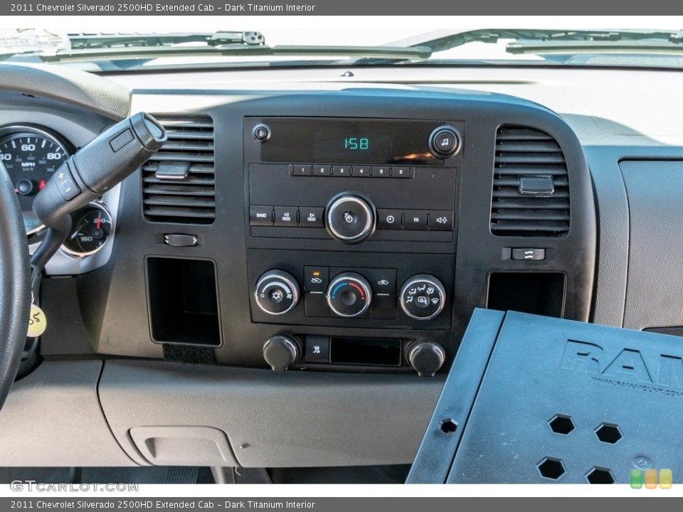 Dark Titanium Interior Controls for the 2011 Chevrolet Silverado 2500HD Extended Cab #138206603