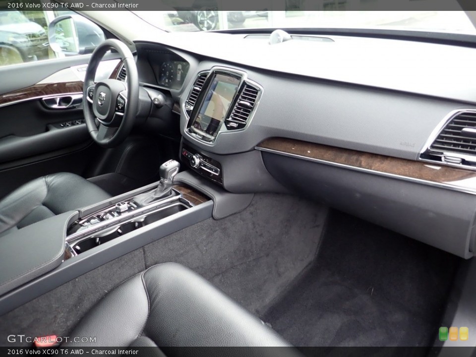 Charcoal Interior Photo for the 2016 Volvo XC90 T6 AWD #138257139
