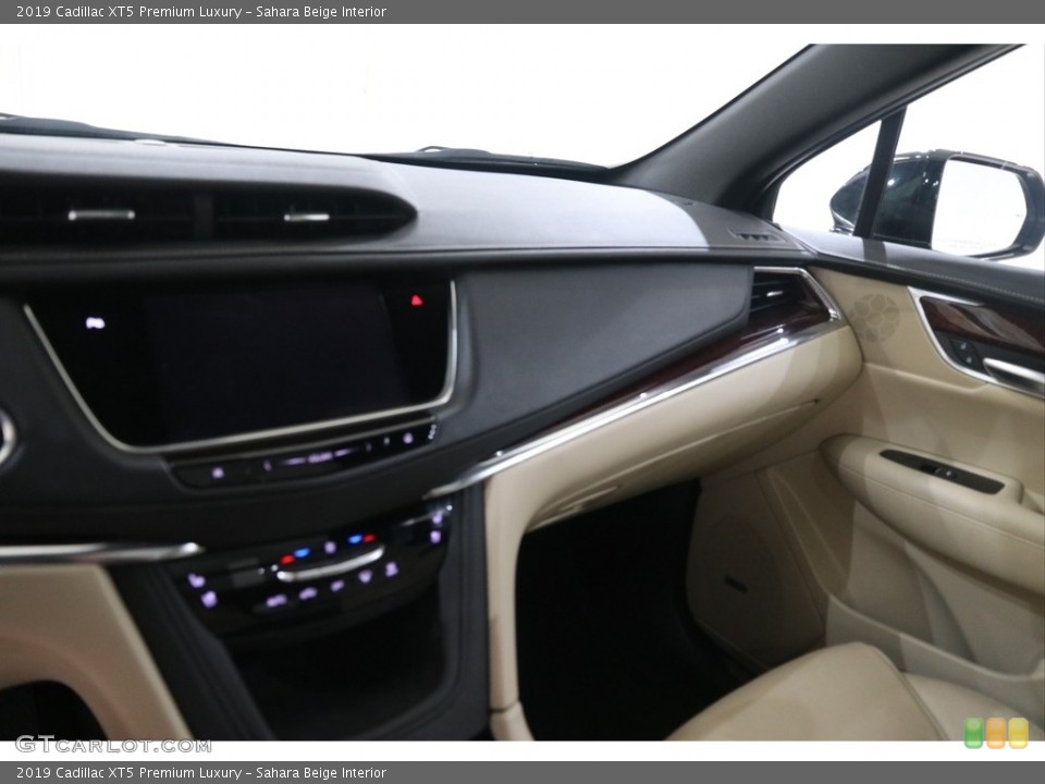 Sahara Beige Interior Dashboard for the 2019 Cadillac XT5 Premium Luxury #138269790