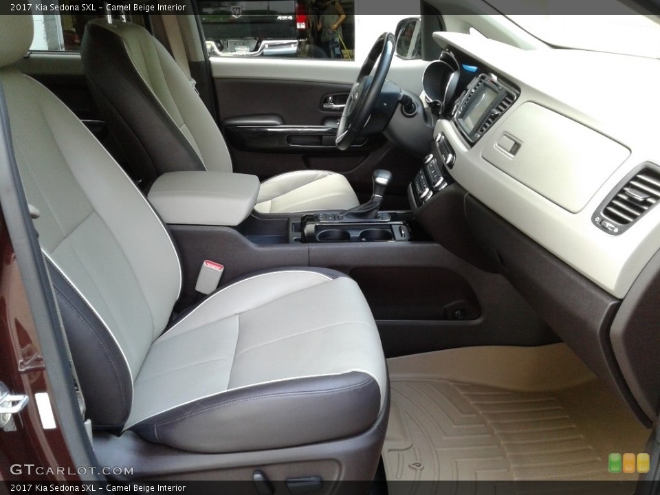 Camel Beige Interior Photo for the 2017 Kia Sedona SXL #138278333