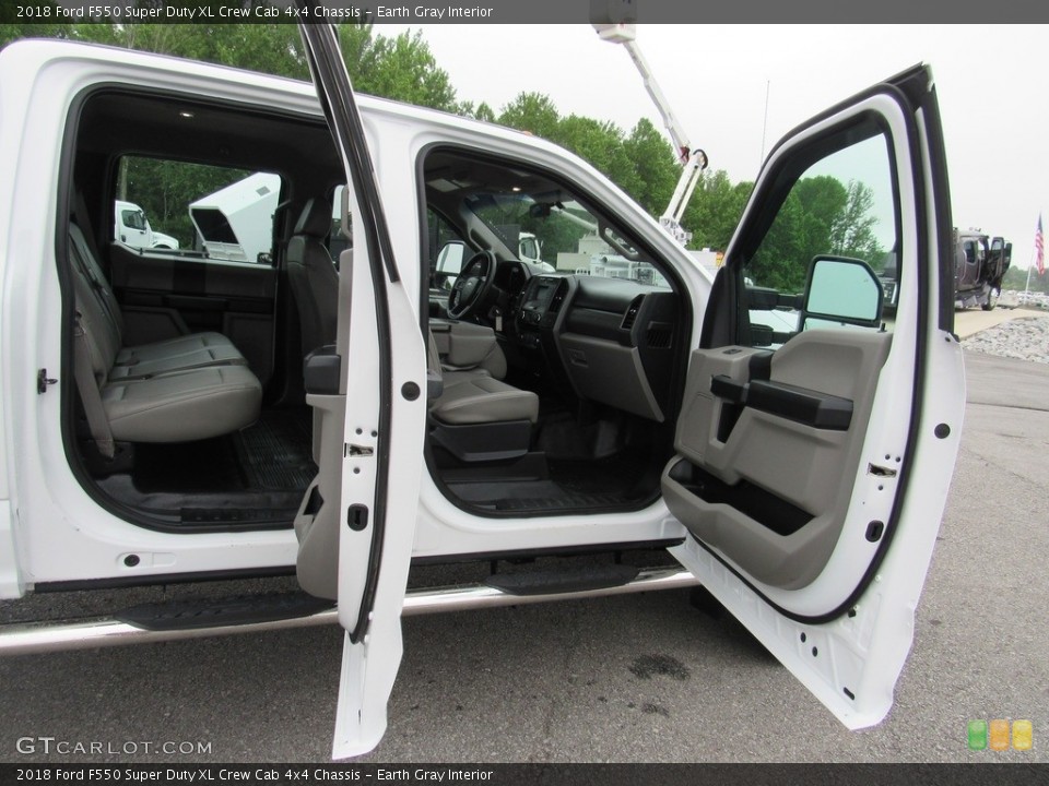 Earth Gray Interior Front Seat for the 2018 Ford F550 Super Duty XL Crew Cab 4x4 Chassis #138279005