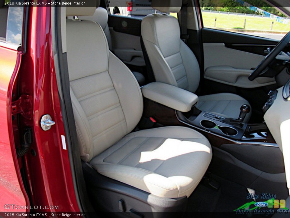 Stone Beige Interior Photo for the 2018 Kia Sorento EX V6 #138311425