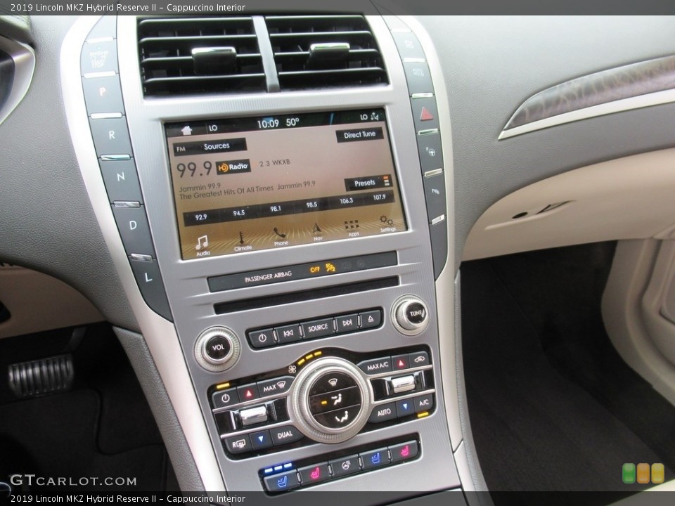 Cappuccino Interior Controls for the 2019 Lincoln MKZ Hybrid Reserve II #138314046