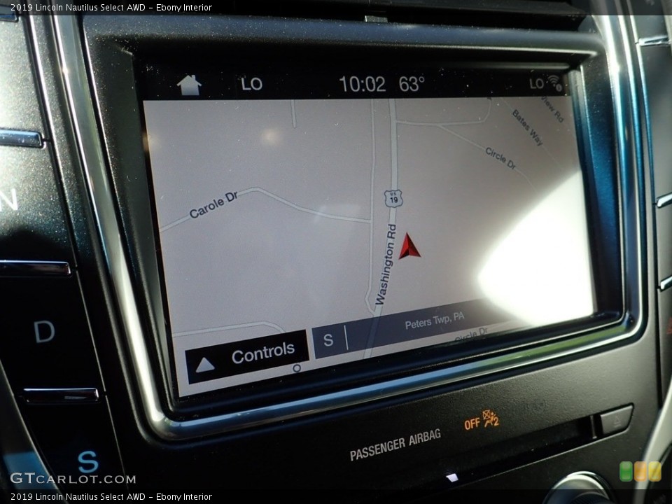 Ebony Interior Navigation for the 2019 Lincoln Nautilus Select AWD #138319878