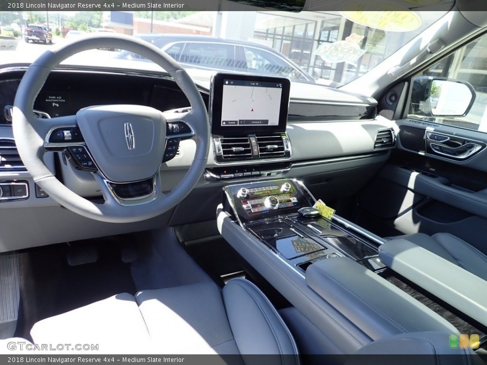 Medium Slate Interior Photo for the 2018 Lincoln Navigator Reserve 4x4 #138328827