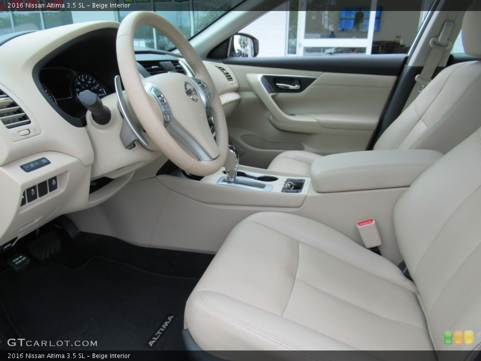 Beige Interior Photo for the 2016 Nissan Altima 3.5 SL #138333248