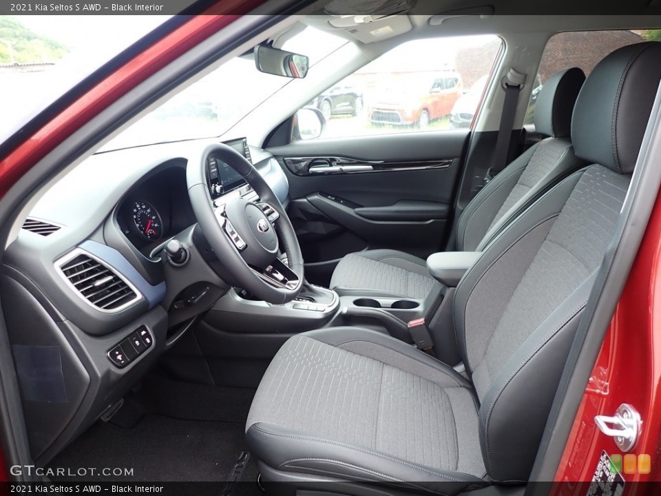 Black Interior Photo for the 2021 Kia Seltos S AWD #138339132
