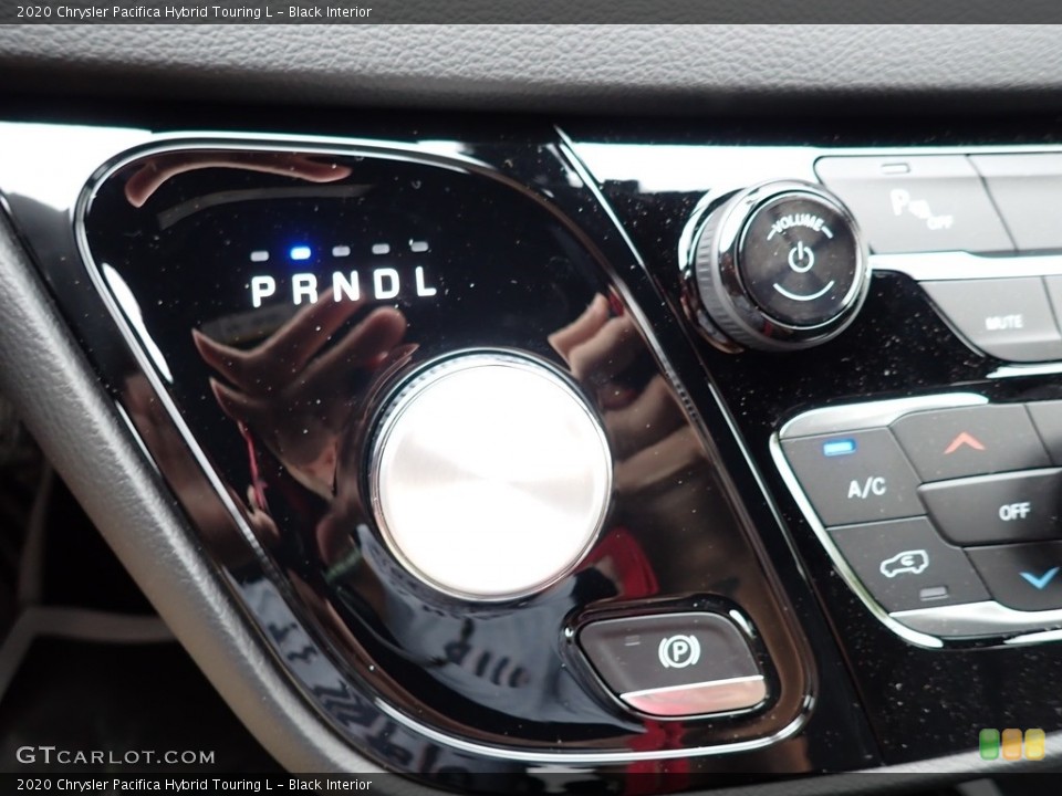 Black Interior Transmission for the 2020 Chrysler Pacifica Hybrid Touring L #138345126