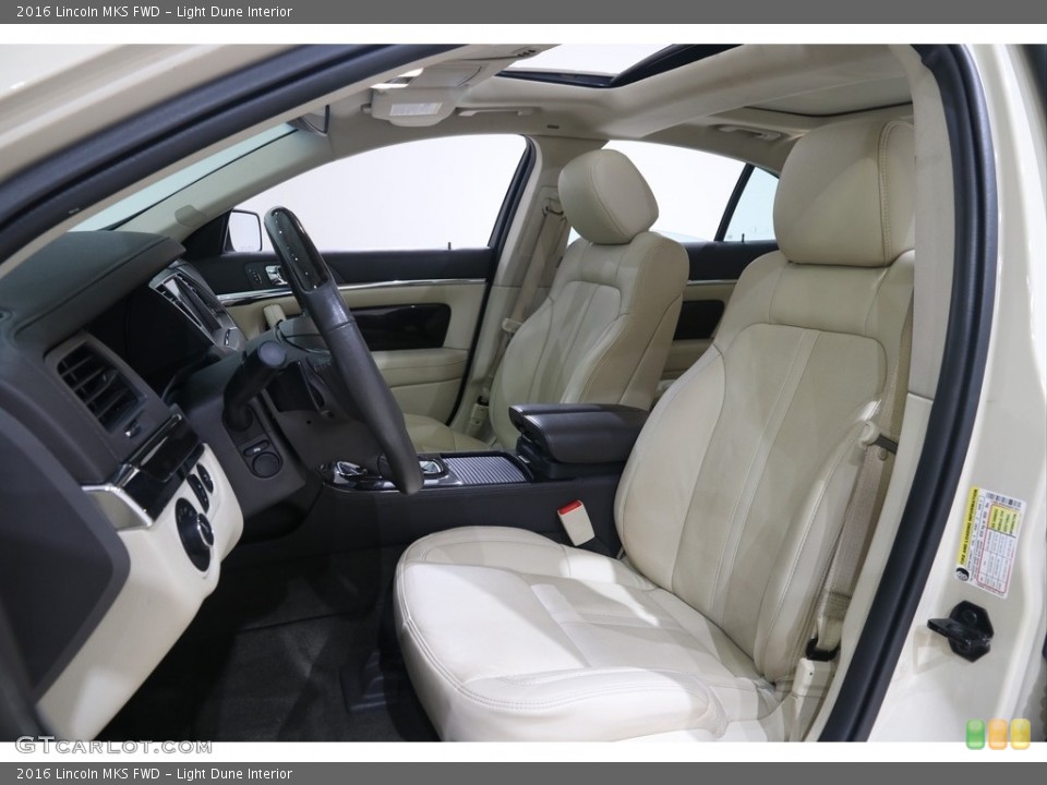 Light Dune 2016 Lincoln MKS Interiors