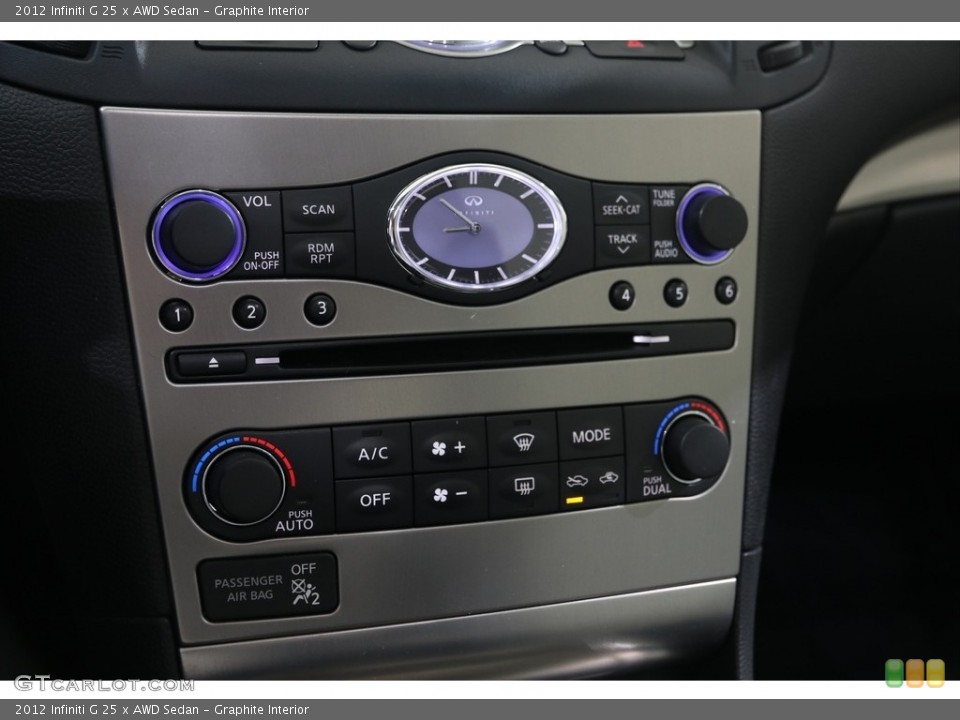 Graphite Interior Controls for the 2012 Infiniti G 25 x AWD Sedan #138373343