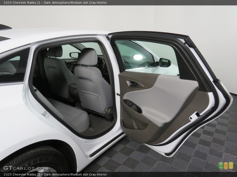 Dark Atmosphere/Medium Ash Gray Interior Door Panel for the 2020 Chevrolet Malibu LS #138384138