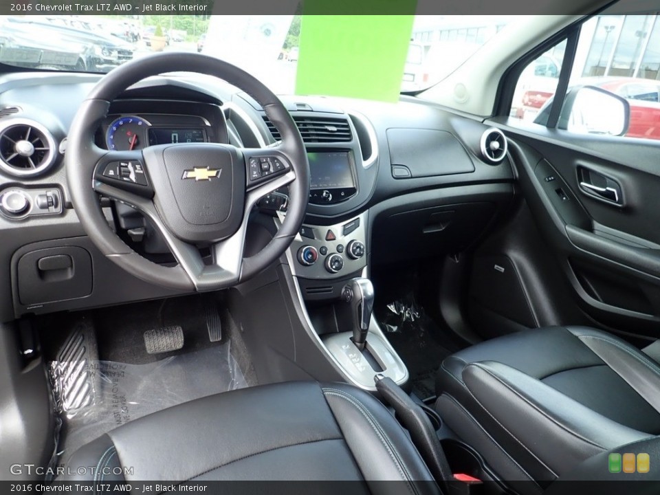 Jet Black 2016 Chevrolet Trax Interiors