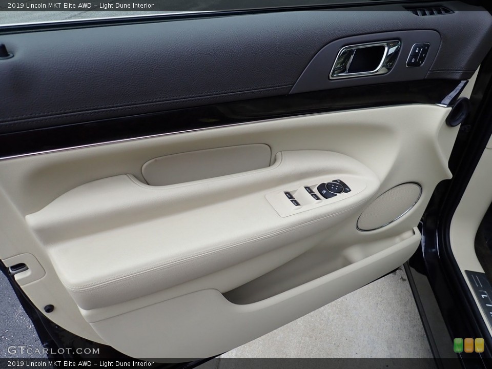 Light Dune Interior Door Panel for the 2019 Lincoln MKT Elite AWD #138391533