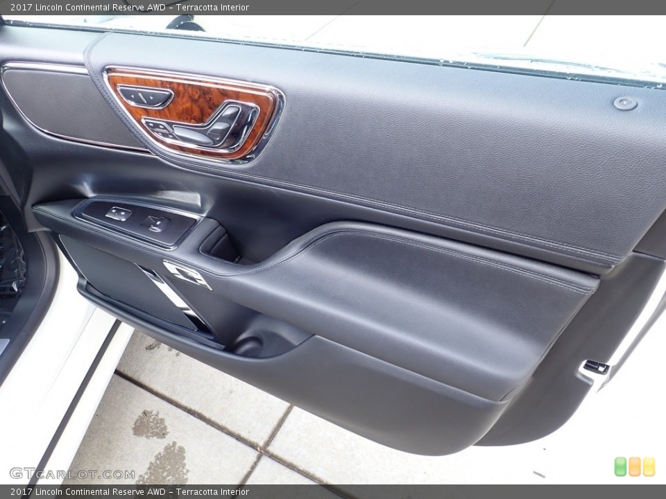 Terracotta Interior Door Panel for the 2017 Lincoln Continental Reserve AWD #138392079