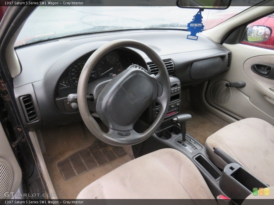 Gray Interior Photo for the 1997 Saturn S Series SW1 Wagon #138410271