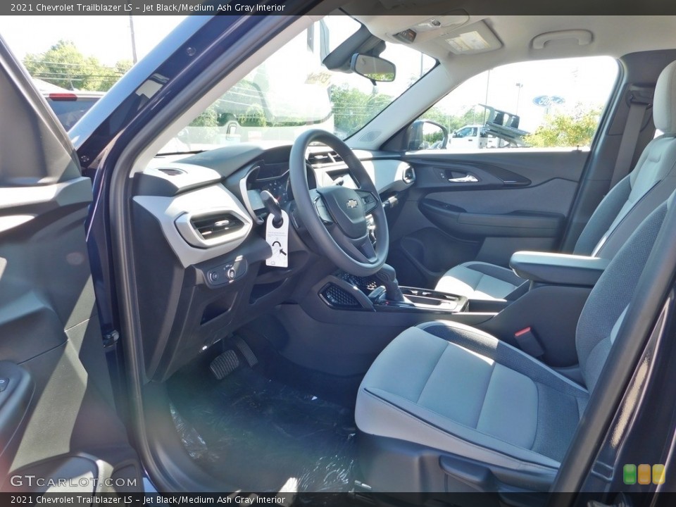 Jet Black/Medium Ash Gray Interior Photo for the 2021 Chevrolet Trailblazer LS #138434628